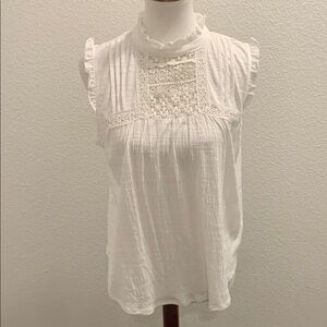 Cable & Gauge White Ruffled Smocked Blouse
